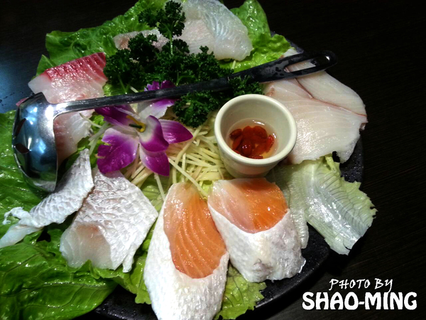 青禾幸福鍋物涮涮屋(永安店)：(中和)海陸饗宴、美味一番『青禾幸福鍋物』輕鬆享受美味好鍋