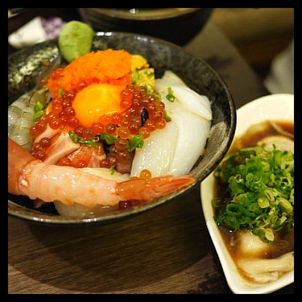 金泰日式料理:日式料理*大名鼎鼎的無敵海鮮蓋飯-金泰日本料理
