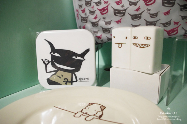 Aranzi cafe 阿朗基咖啡(旗艦仁愛店)：[阿朗基咖啡館Aranzi Cafe] 來自日本大阪的人氣可愛蛋糕下午茶(台北仁愛店)