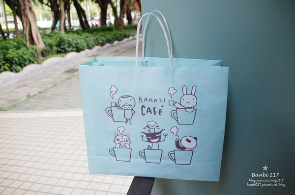 Aranzi cafe 阿朗基咖啡(旗艦仁愛店)：[阿朗基咖啡館Aranzi Cafe] 來自日本大阪的人氣可愛蛋糕下午茶(台北仁愛店)