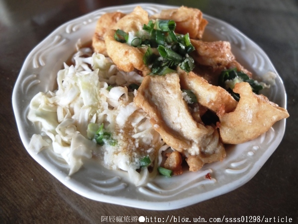 新市土地公臭豆腐:【美食特搜。台南新市區】土地公臭豆腐。外軟內嫩臭豆腐 南科人和在地人激推