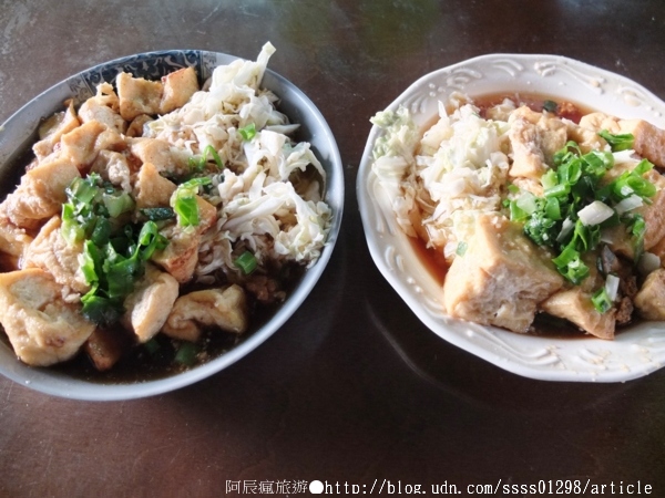 新市土地公臭豆腐:【美食特搜。台南新市區】土地公臭豆腐。外軟內嫩臭豆腐 南科人和在地人激推