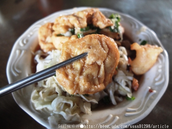 新市土地公臭豆腐:【美食特搜。台南新市區】土地公臭豆腐。外軟內嫩臭豆腐 南科人和在地人激推