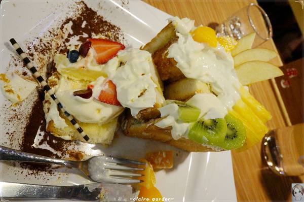 有幸福cafe:台北 捷運士林站 有幸福cafe~特別的咖啡組讓我忍不住下海喝咖啡啦!!