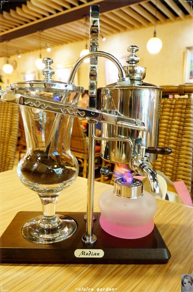 有幸福cafe:台北 捷運士林站 有幸福cafe~特別的咖啡組讓我忍不住下海喝咖啡啦!!