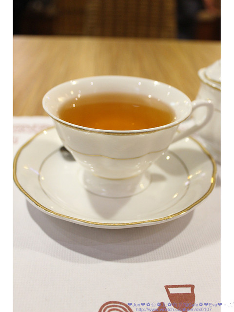 有幸福cafe:【食記】oO。。台北 有幸福Cafe 來這裡真的可以感受到店家對客人小確幸!因為我們有吃到特製的蜜糖吐司!。o○。