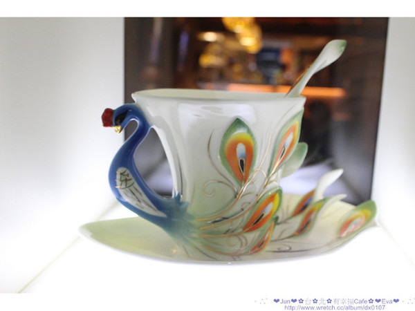 有幸福cafe:【食記】oO。。台北 有幸福Cafe 來這裡真的可以感受到店家對客人小確幸!因為我們有吃到特製的蜜糖吐司!。o○。