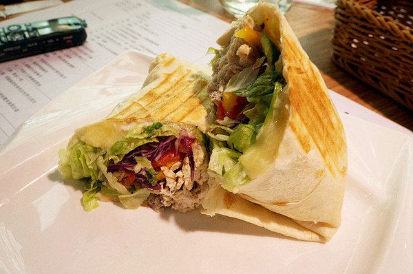 有幸福cafe:台北士林♬大城市巷弄轉角處的幸福午茶:比利時壺精品咖啡秀&鹹蜜糖吐司獨家供應 有幸福cafe