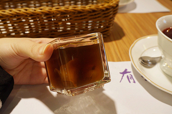 有幸福cafe:台北士林♬大城市巷弄轉角處的幸福午茶:比利時壺精品咖啡秀&鹹蜜糖吐司獨家供應 有幸福cafe