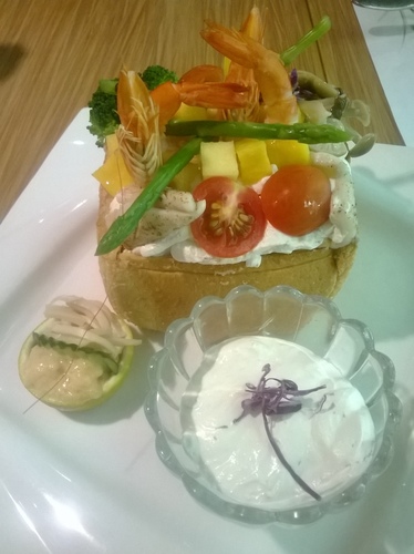 有幸福cafe：蜜糖吐司也能做成鹹ㄉ!!!有幸福cafe