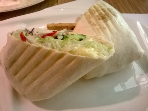 有幸福cafe：蜜糖吐司也能做成鹹ㄉ!!!有幸福cafe