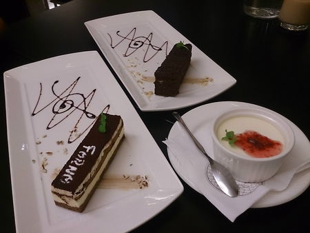 620873_609873515732193_1050290971_o