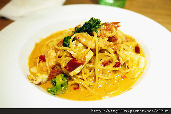 螺絲瑪莉 Rose Mary：傳說中的粉紅醬現身。【螺絲瑪莉Rose Mary】好好吃人氣義麵