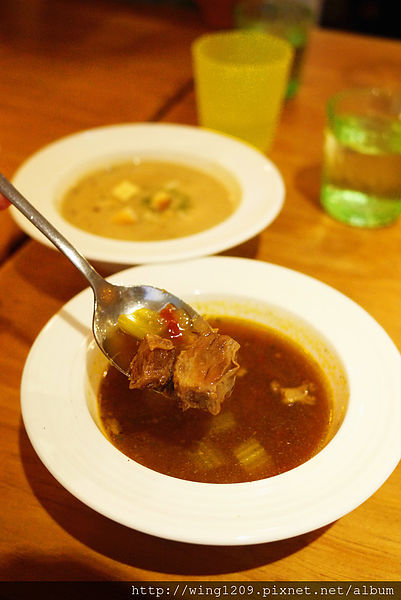 螺絲瑪莉 Rose Mary：傳說中的粉紅醬現身。【螺絲瑪莉Rose Mary】好好吃人氣義麵