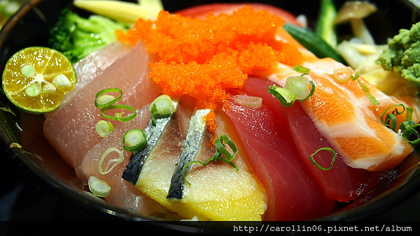 海人刺身丼飯專賣店:【食記】《海人刺身丼飯專賣店》西門町隱密好店