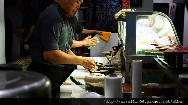 海人刺身丼飯專賣店:【食記】《海人刺身丼飯專賣店》西門町隱密好店