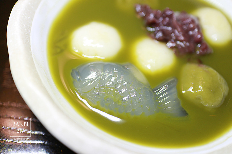 Banbi217 美食旅遊: 若葉鯛魚燒甘味處 來吃熱騰騰日式鯛魚燒與白玉抹茶湯的暖冬甜品(捷運板橋站 下午茶甜點)