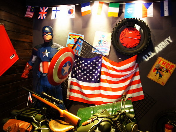 3mins美式餐廳(中美店):<台中|美式餐廳>超級英雄陪你吃漢堡!!!3mins美式餐廳