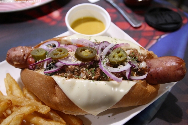 3mins美式餐廳(中美店):3mins美式餐廳(中美店)✪復仇者聯盟×異國風味×美味佳餚~大推~103.09.10