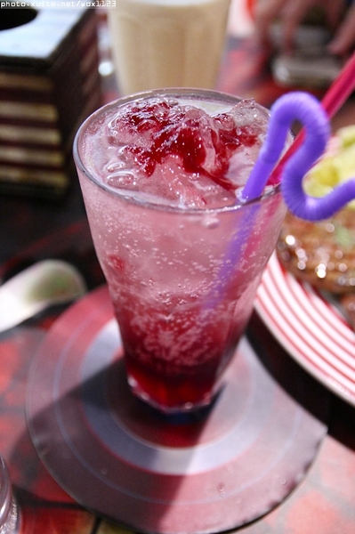 3mins美式餐廳(中美店):3mins美式餐廳(中美店)✪復仇者聯盟×異國風味×美味佳餚~大推~103.09.10