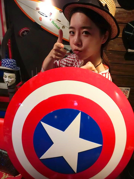 3mins美式餐廳(中美店)：【口碑券§第68彈】party time~復仇者英雄佔領台中!!美國隊長x鋼鐵人陪你一起大嗑漢堡@3mins美式餐廳