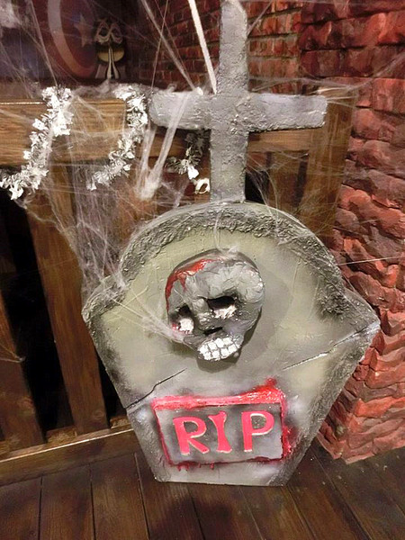 3mins美式餐廳(中美店):【台中食記】萬聖節快一起來搗蛋!!美國隊長和巨無霸熱狗陪你TRICK OR TREAT@3mins美式餐廳(中美店)