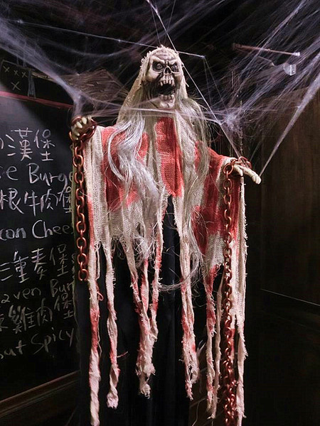 3mins美式餐廳(中美店):【台中食記】萬聖節快一起來搗蛋!!美國隊長和巨無霸熱狗陪你TRICK OR TREAT@3mins美式餐廳(中美店)