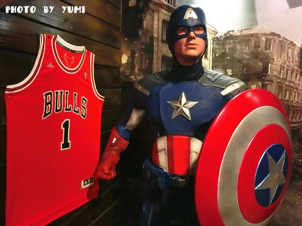 3mins美式餐廳(中美店)：【口碑券§第68彈】party time~復仇者英雄佔領台中!!美國隊長x鋼鐵人陪你一起大嗑漢堡@3mins美式餐廳