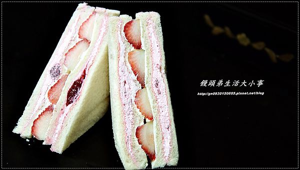 美食村蛋糕:【美食村蛋糕】爆餡草莓三明治~季節限定。錯過在等一年