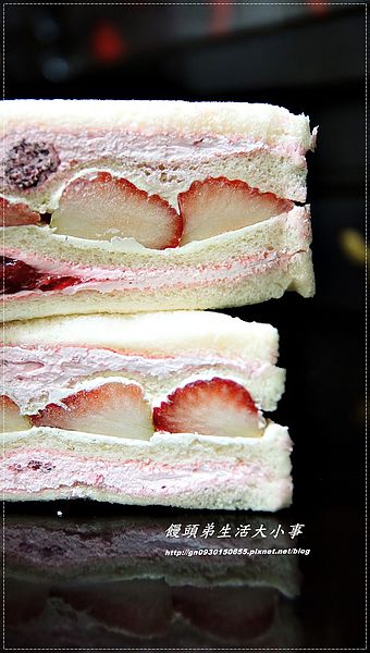 美食村蛋糕:【美食村蛋糕】爆餡草莓三明治~季節限定。錯過在等一年