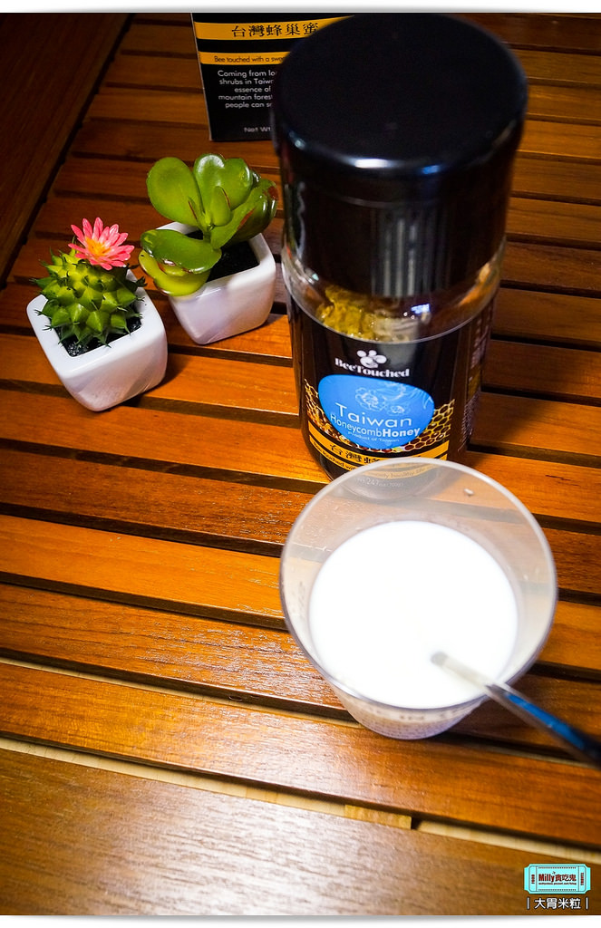 蜜蜂工坊台灣蜂巢蜜0041