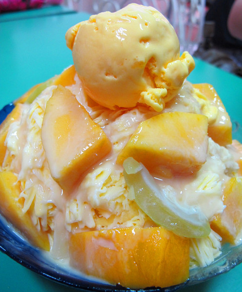 阿月古早味芒果冰：[台南]炎熱夏日 來碗芒果冰吧~