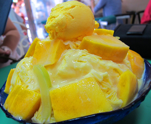 阿月古早味芒果冰：[台南]炎熱夏日 來碗芒果冰吧~