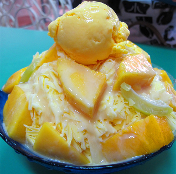 阿月古早味芒果冰：[台南]炎熱夏日 來碗芒果冰吧~