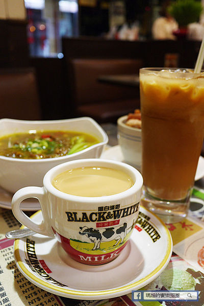 Hong Kong茶水攤-嘜記飯堂(敦南分店):◆台北東區。捷運忠孝敦化【香港茶水攤敦南店】嘜記飯堂。台北茶餐廳。東區茶餐廳。港式燒臘。港式甜點。楊枝甘露。凍鴛鴦