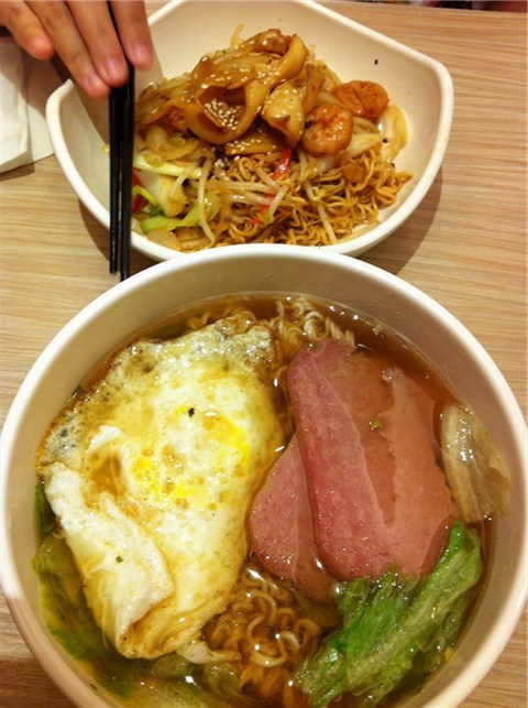 九龍塘茶餐廳的相片 - 板橋區)