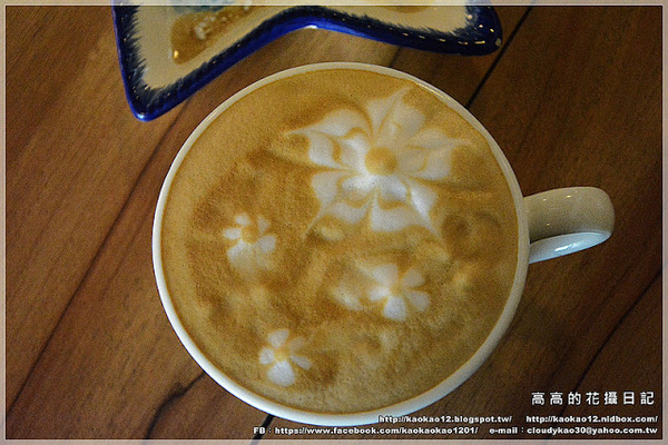 llum 10°cafe 光咖啡10號店:【高雄】前金區。llum 10°cafe' 光.咖啡10號店