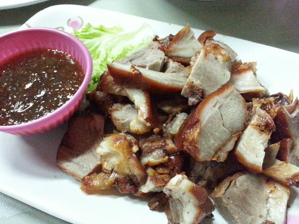 萬二小吃部：高雄旗津必吃 俗又大碗 ~~萬二正老店