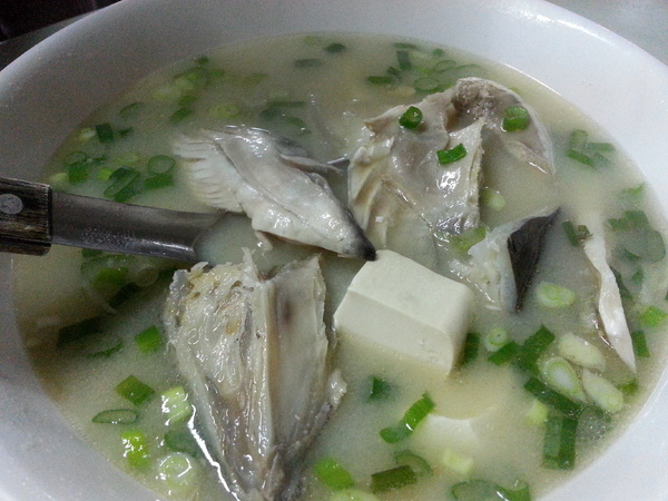 萬二小吃部：高雄旗津必吃 俗又大碗 ~~萬二正老店