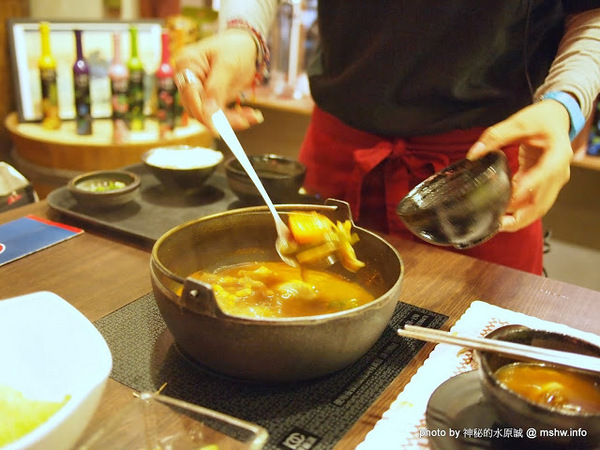 三味鍋物(向上店)：【食記】台中西區-三味鍋物專門-自慢味噌,壽喜燒 : 服務不錯,食材就…!@＃$％…這樣應該有含蓄到了？