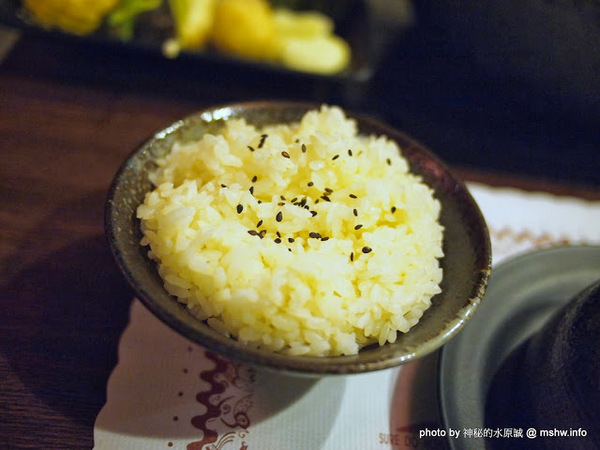 三味鍋物(向上店)：【食記】台中西區-三味鍋物專門-自慢味噌,壽喜燒 : 服務不錯,食材就…!@＃$％…這樣應該有含蓄到了？