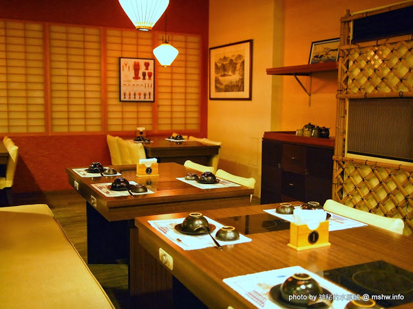 三味鍋物(向上店)：【食記】台中西區-三味鍋物專門-自慢味噌,壽喜燒 : 服務不錯,食材就…!@＃$％…這樣應該有含蓄到了？