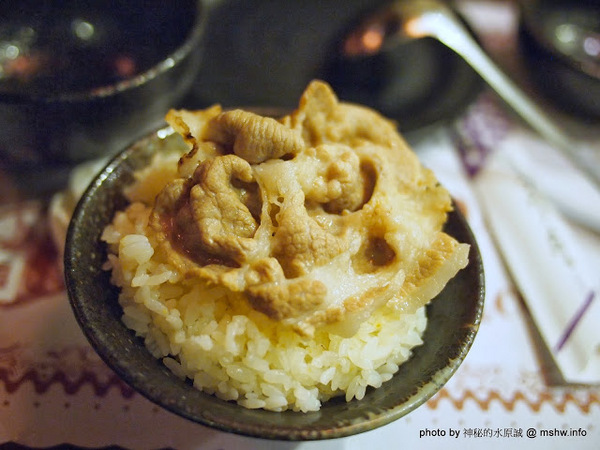 三味鍋物(向上店)：【食記】台中西區-三味鍋物專門-自慢味噌,壽喜燒 : 服務不錯,食材就…!@＃$％…這樣應該有含蓄到了？