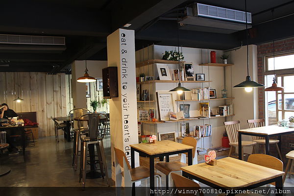 塔吉特千層蛋糕專賣店(台北信義人文館):台北/信義 【人氣千層蛋糕名店-塔吉特千層蛋糕,心真的完全被收服了啦~】塔吉特千層蛋糕專賣店(台北信義人文館)