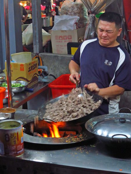 【三重美食】自強路炒羊肉攤-不像羊肉的炒羊肉