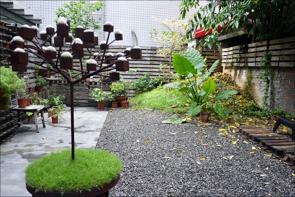 Dear dear 小路咖啡：古亭*菜市仔的文青秘密基地【小路咖啡】 迷路的你 很適合去