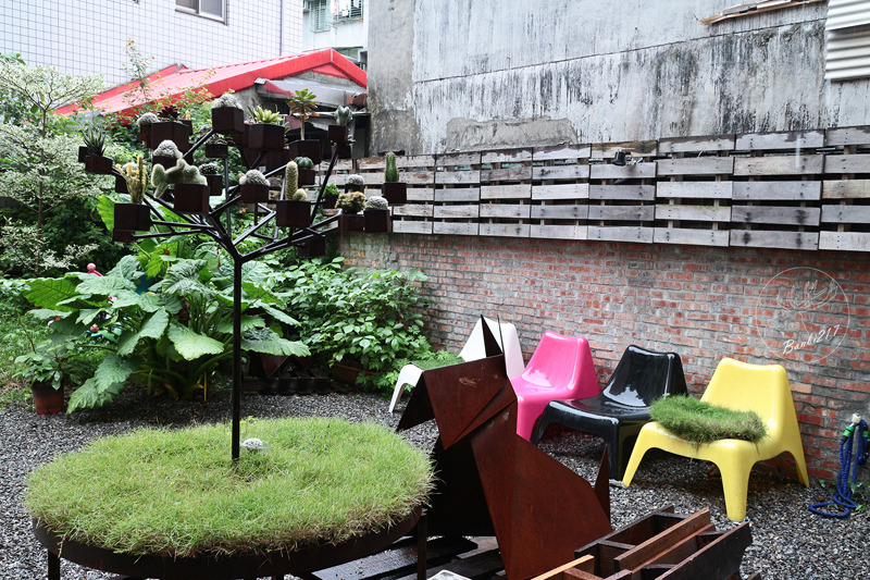 Banbi217 美食旅遊: dear Deer 小路咖啡.平假日無限時咖啡館下午茶(台北古亭捷運站)