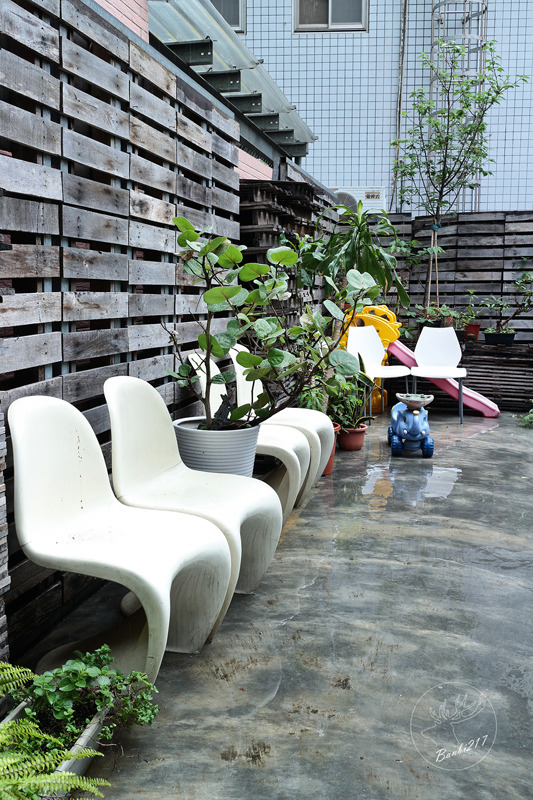 Banbi217 美食旅遊: dear Deer 小路咖啡.平假日無限時咖啡館下午茶(台北古亭捷運站)