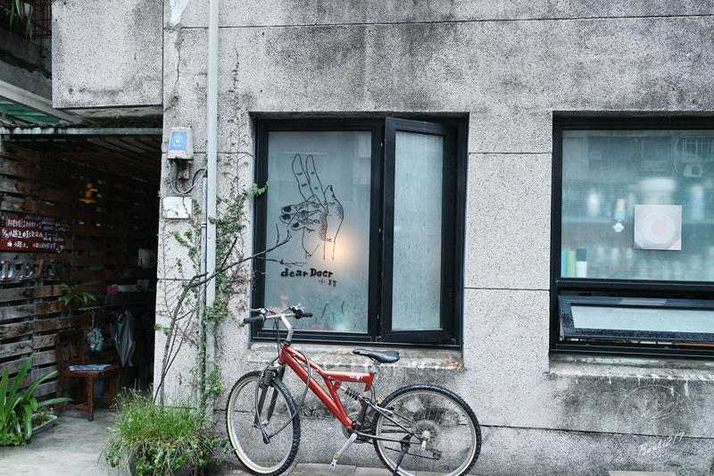 Banbi217 美食旅遊: dear Deer 小路咖啡.平假日無限時咖啡館下午茶(台北古亭捷運站)