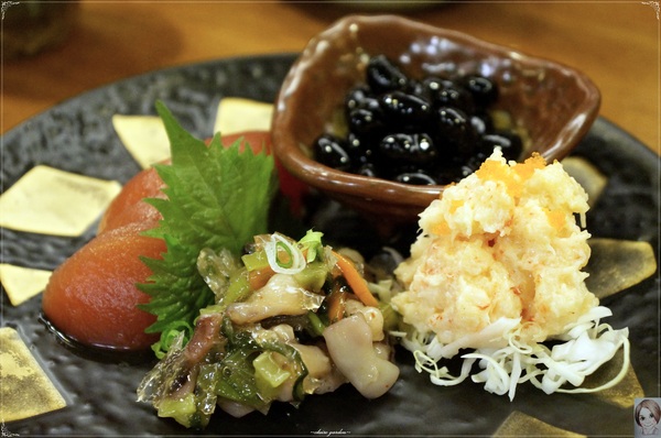 小六食堂：[試吃]台北捷運行天宮站小六食堂~無菜單料理之16道菜是要撐死誰XDD